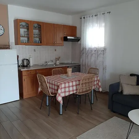 Apartament Mima